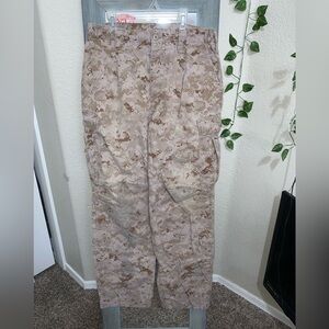 Light tan army pants